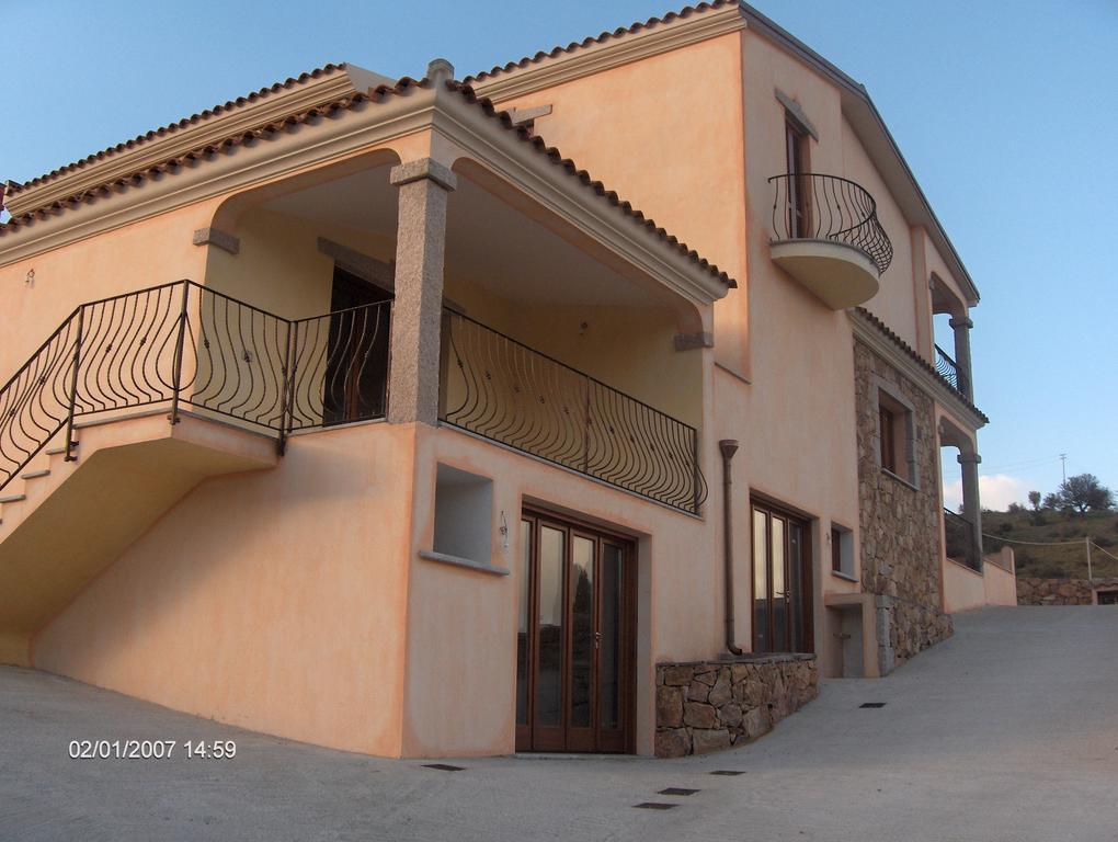 Dimora San Pietro Apartment Budoni Exterior photo